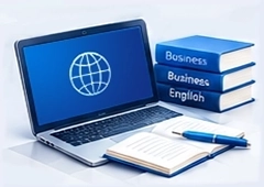 کتاب‌های زبان و لپتاپ
